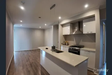 Property photo of 1 Kakoura Street Drouin VIC 3818