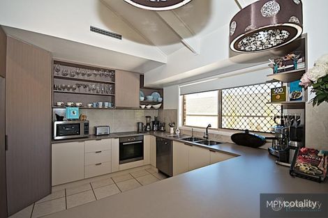 4 Bill Ct, Parkwood, QLD 4214