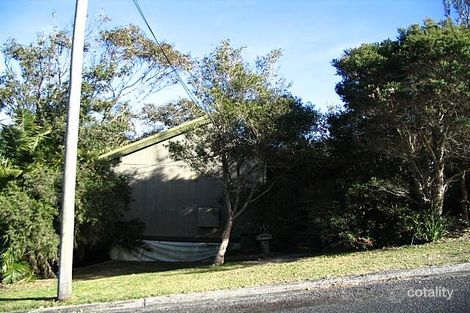 100 Lowanna Ave, Forresters Beach, NSW 2260