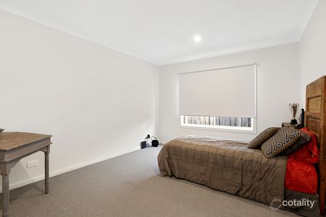 Property photo of 2/25 Maple Crescent Bell Park VIC 3215