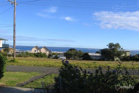 Property photo of 17 Bembridge Crescent Ventnor VIC 3922