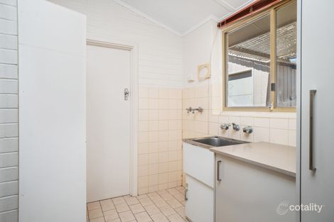 Property photo of 16 Bridgewater Crescent Karrinyup WA 6018
