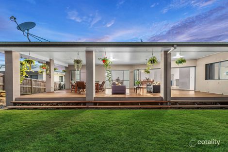 Property photo of 27 Laurina Crescent McDowall QLD 4053