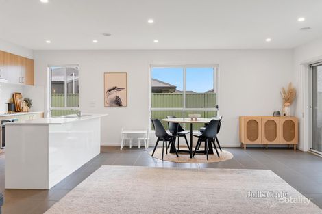 Property photo of 8 Aquiver Terrace Miners Rest VIC 3352