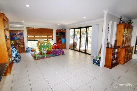 Property photo of 17 Honey Eater Court Gilston QLD 4211