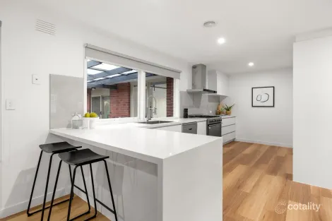 Property photo of 5 Snowy Court Werribee VIC 3030