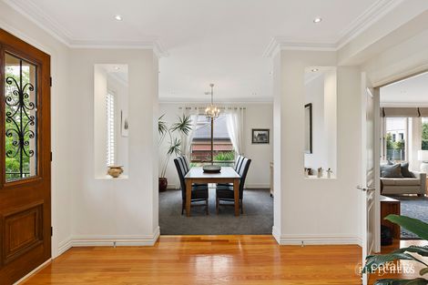 Property photo of 40 Kyora Parade Balwyn North VIC 3104
