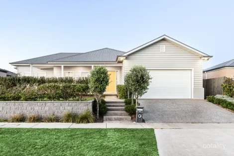 Property photo of 22 Waldock Way Warrnambool VIC 3280