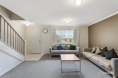 Property photo of 1/93 Pecks Road Sydenham VIC 3037