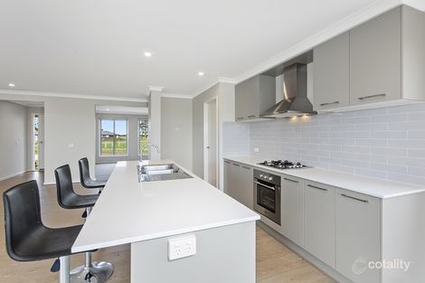 Property photo of 21 Ridge Court Lethbridge VIC 3332