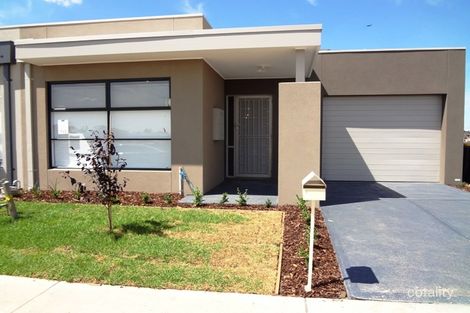 Property photo of 22 Darwin Way Wollert VIC 3750