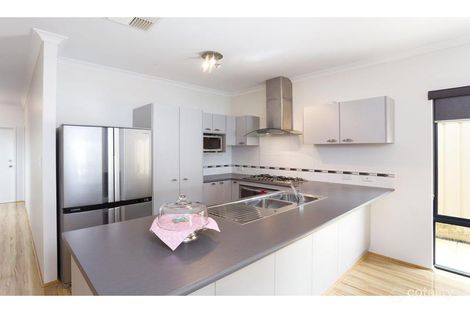 Property photo of 9 Valour Bend Baldivis WA 6171