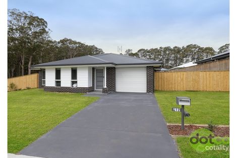 2/12 Aurora Way, Chisholm, NSW 2322