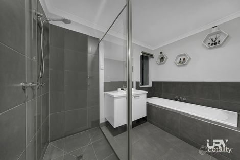 Property photo of 3 Dampiera Avenue Wallan VIC 3756