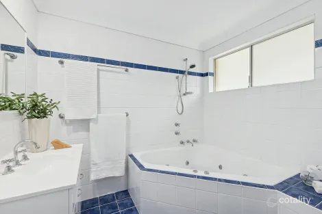 Property photo of 7 Clematis Place Point Clare NSW 2250