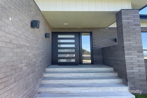 Property photo of 22 Kingsgate Circle Huntingfield TAS 7055