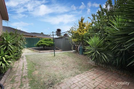 Property photo of 8 Chisholm Close Gladstone Park VIC 3043