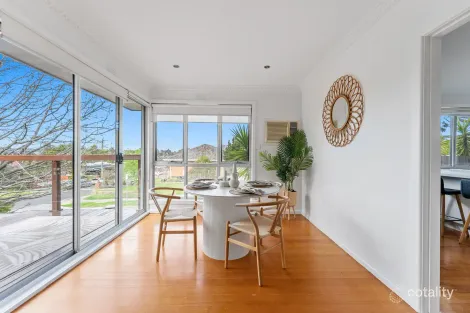 Property photo of 203 Mascoma Street Strathmore VIC 3041