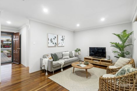 Property photo of 8 Hartleap Lane Beldon WA 6027