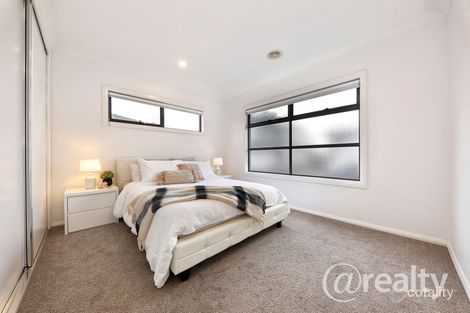 Property photo of 2/10 Wridgway Avenue Burwood VIC 3125