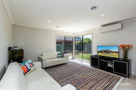 Property photo of 6 Amesbury Avenue Wyndham Vale VIC 3024