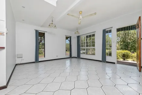 Property photo of 10 Cambridge Close Durack NT 0830