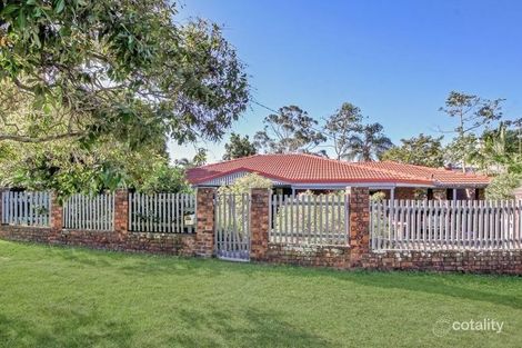 15 Chantilly St, Chapel Hill, QLD 4069