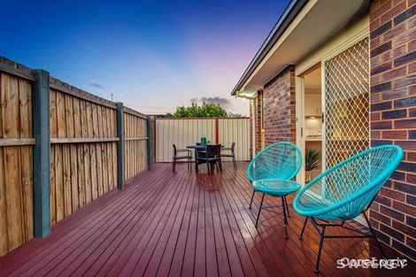 Property photo of 2/43 Rosala Avenue Altona North VIC 3025