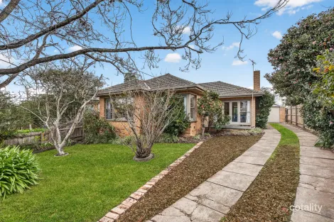 32 HOPETOUN ST, MITCHAM, VIC 3132