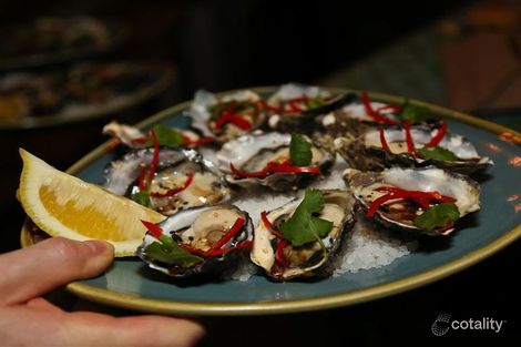 Property photo of 2/49 Racecourse Road Hamilton QLD 4007