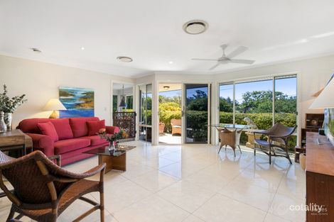 Property photo of 2 Holdway Street Kenmore QLD 4069