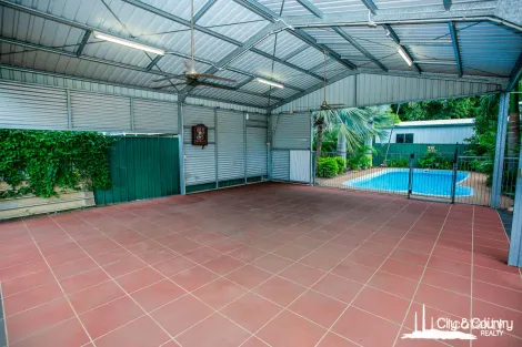 Property photo of 12 Banks Crescent Sunset QLD 4825