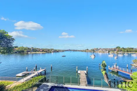 1/10 WALTON CRES, ABBOTSFORD, NSW 2046