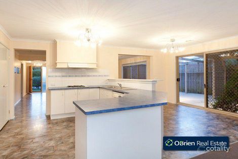 Property photo of 16 Colwyn Drive Narre Warren South VIC 3805