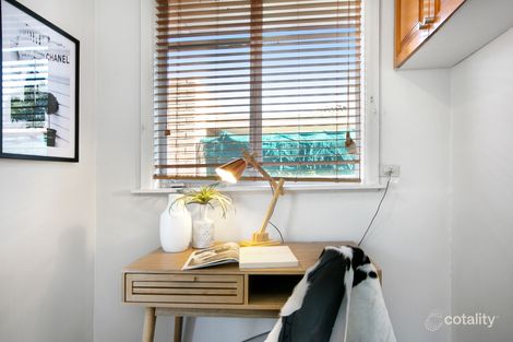 Property photo of 25 Lindenow Street Reservoir VIC 3073