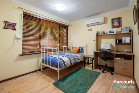 Property photo of 147 Gloucester Crescent Shoalwater WA 6169