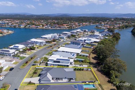 Property photo of 111 The Peninsula Helensvale QLD 4212