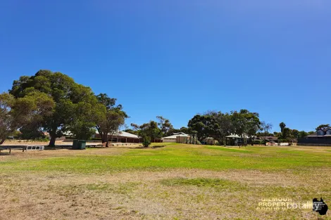 Property photo of 4 Eaglemont Drive Swan View WA 6056