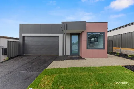 23 Verbier Rd, Pakenham, VIC 3810