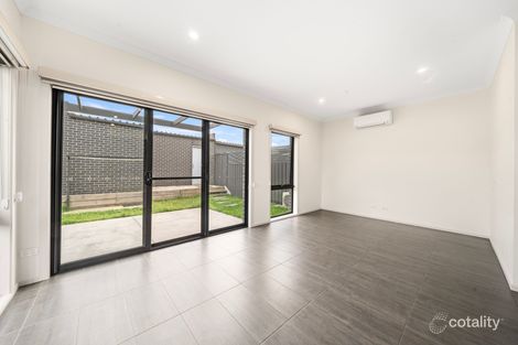 Property photo of 37 Rogers Road Googong NSW 2620
