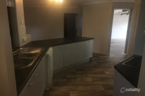 Property photo of 13 Conan Close Wulkuraka QLD 4305