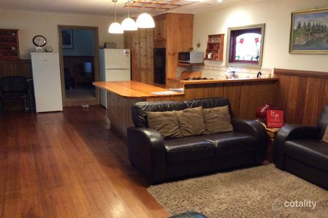 Property photo of 66 Bridge Road Bushfield VIC 3281