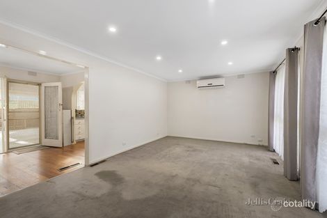 Property photo of 16 Avandina Crescent Greensborough VIC 3088