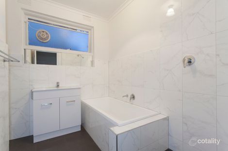 Property photo of 2/17 Maroona Road Carnegie VIC 3163