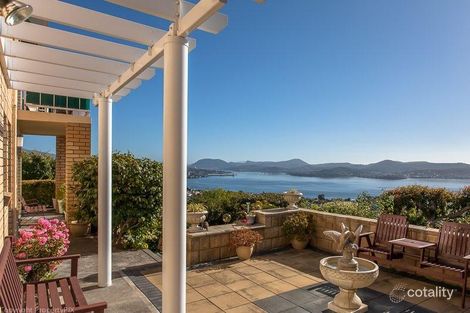 Property photo of 17 Amanda Crescent Sandy Bay TAS 7005