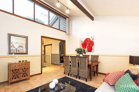 Property photo of 19 Glenscott Crescent Strathmore Heights VIC 3041