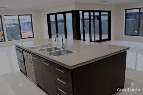 Property photo of 171 Greenwood Parkway Jordan Springs NSW 2747