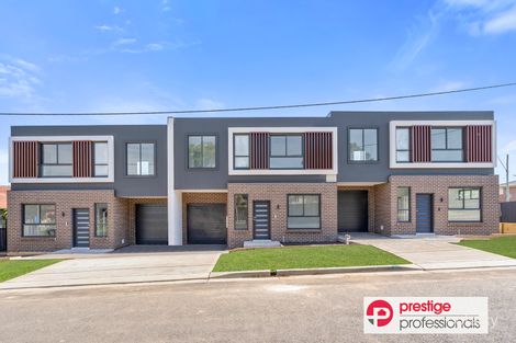 32a English St, Glenfield, NSW 2167