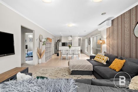 Property photo of 8 Echo Place Alfredton VIC 3350
