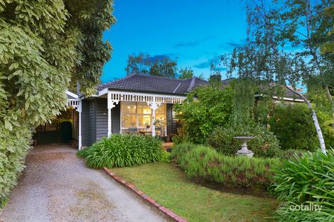 Property photo of 26 Headingley Road Mount Waverley VIC 3149